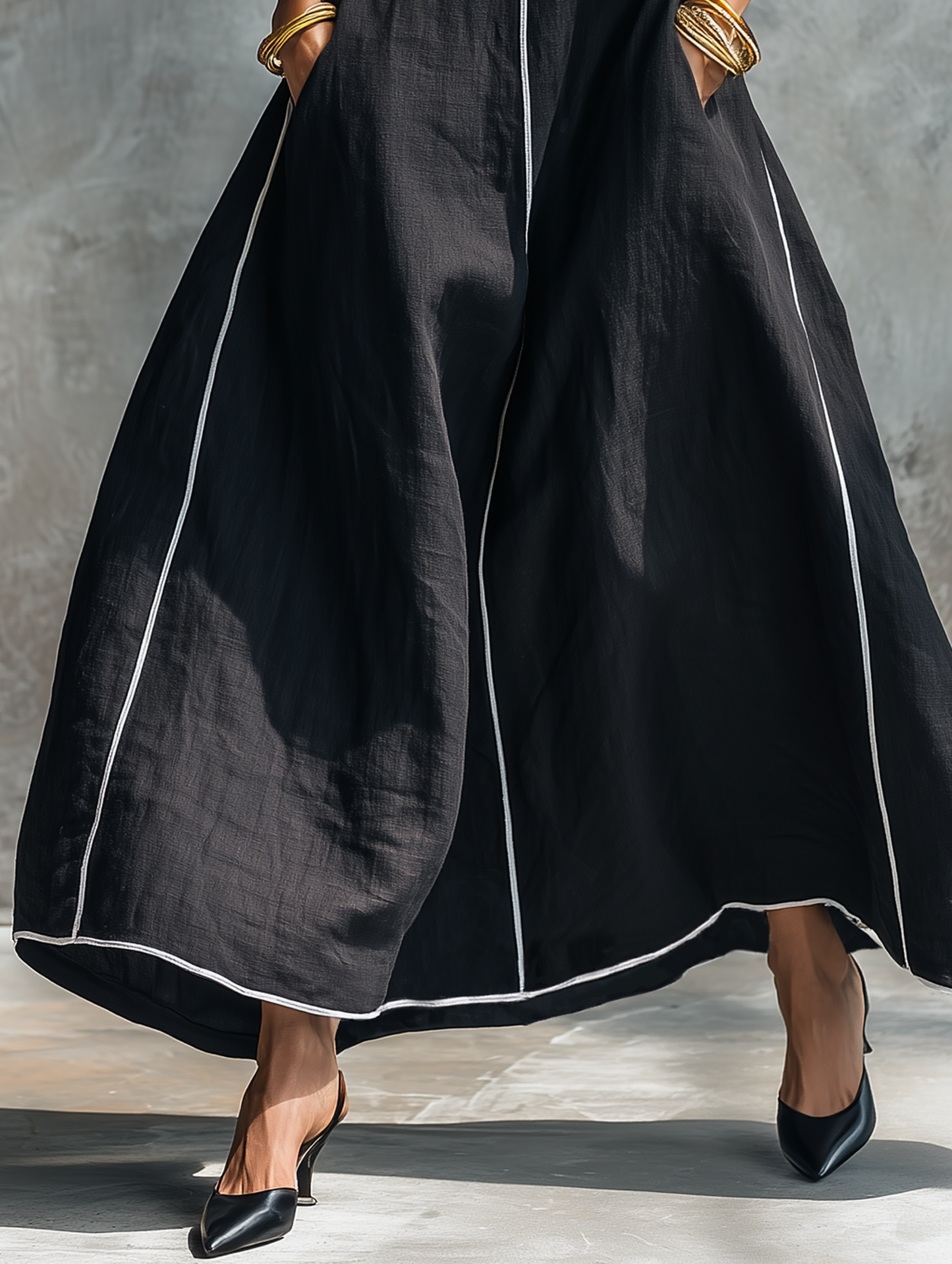 Women's Minimalist Linen-Blend Maxi Dress With Contrast Trim, Round Neck, And Sleeveless Design