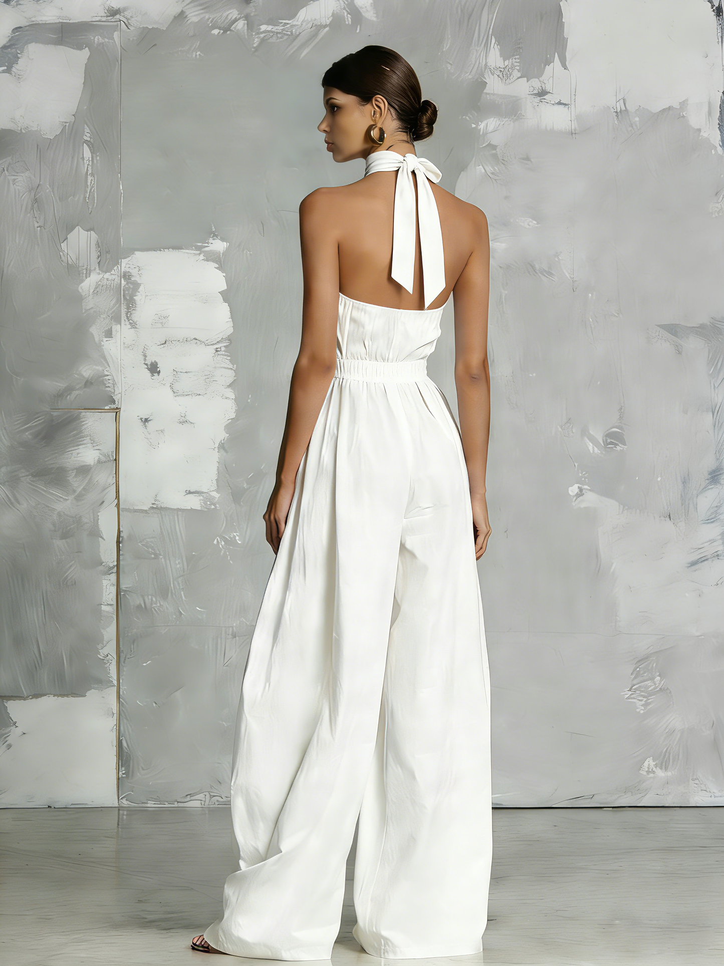 Women's Elegant White Woven Sleeveless Halter-neck Jumpsuit