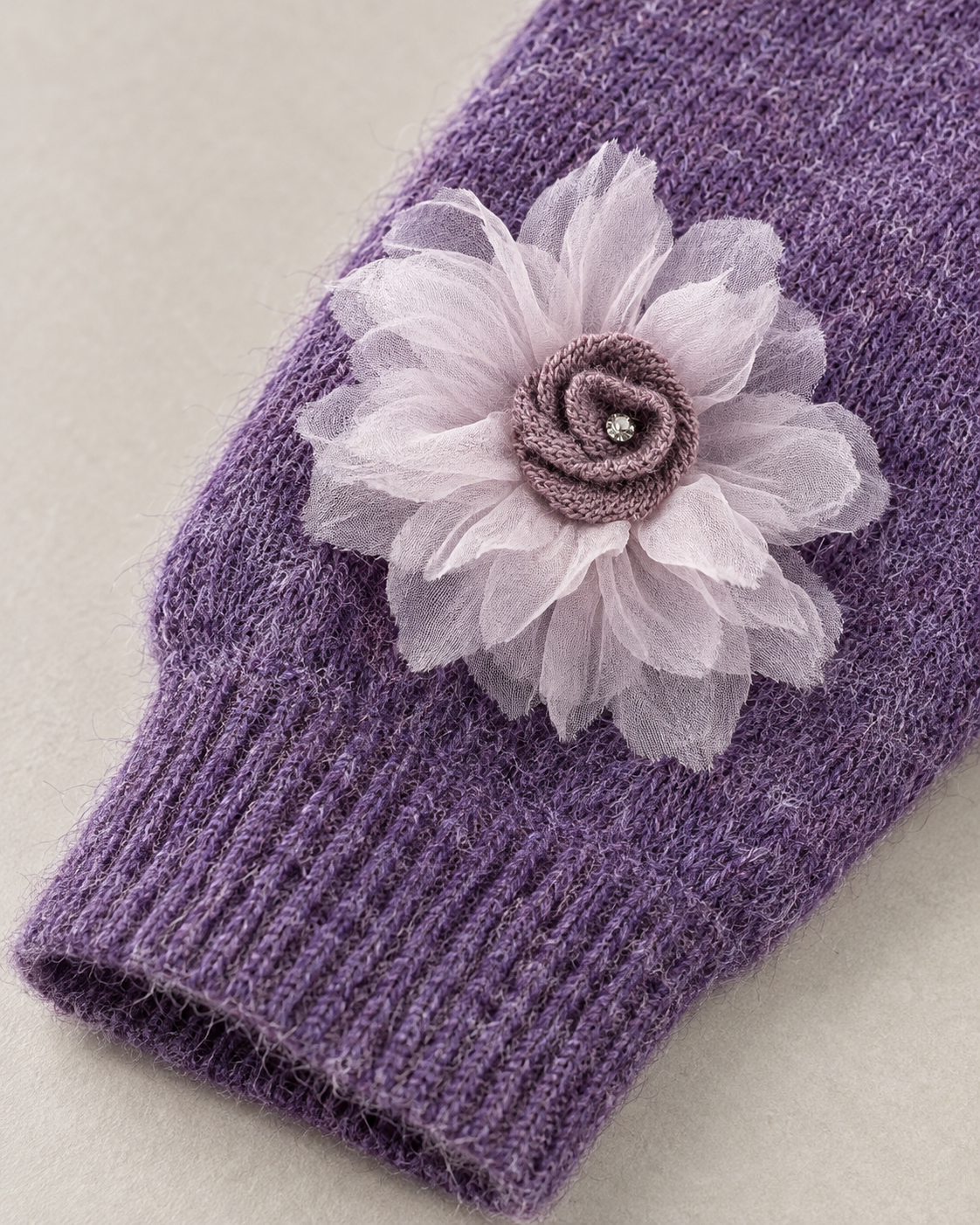 Women's Floral Wool Sweater – Flower Embellished Crewneck Knit Pullover