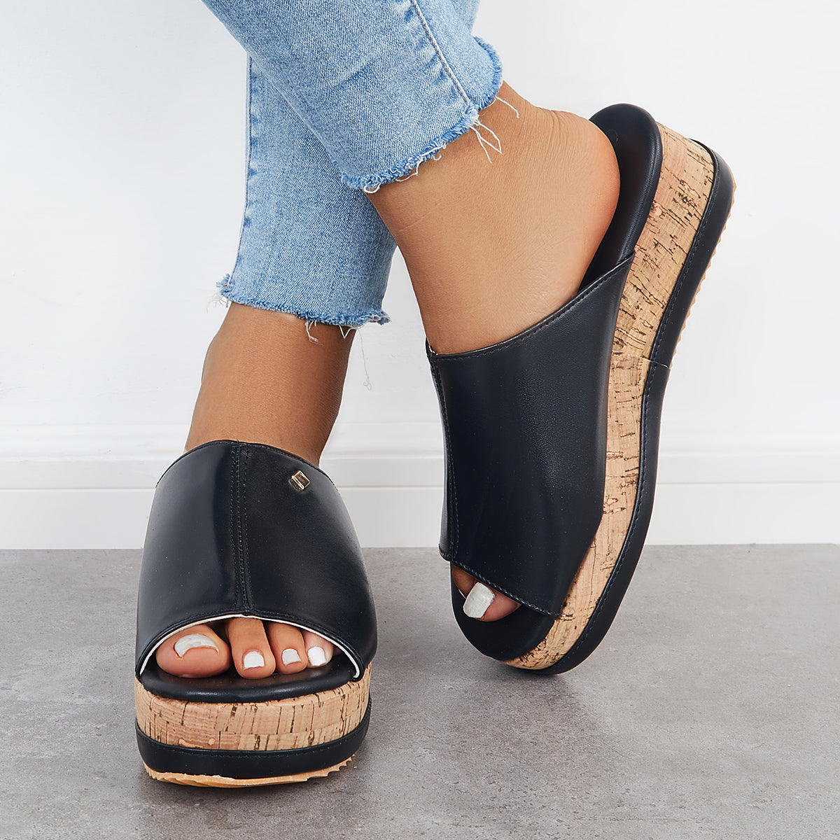 Comfortable Cork Footbed Slip-on Sandals Platform Wedge Slippers
